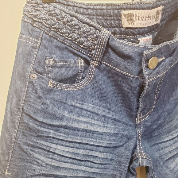 Freesthle boot cut ligh washed blue jeans size 9 - Picture 5 of 10